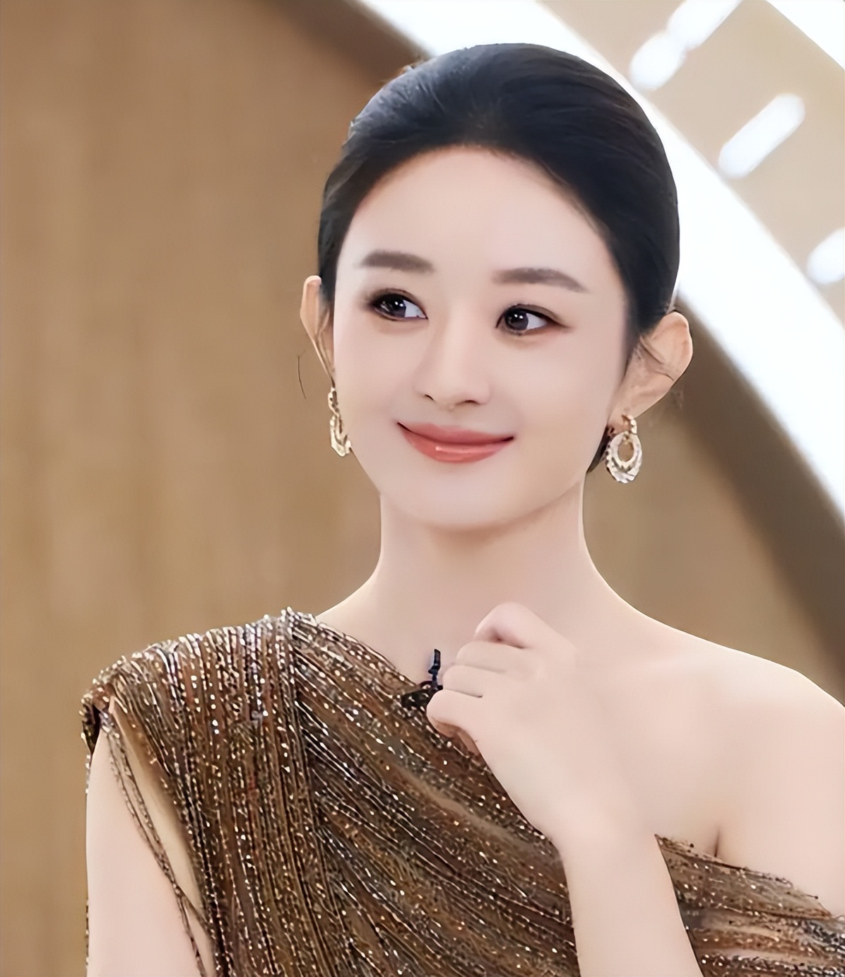明星的黑料都是什么,_赵丽颖迟到事件_赵丽颖劈叉门真相